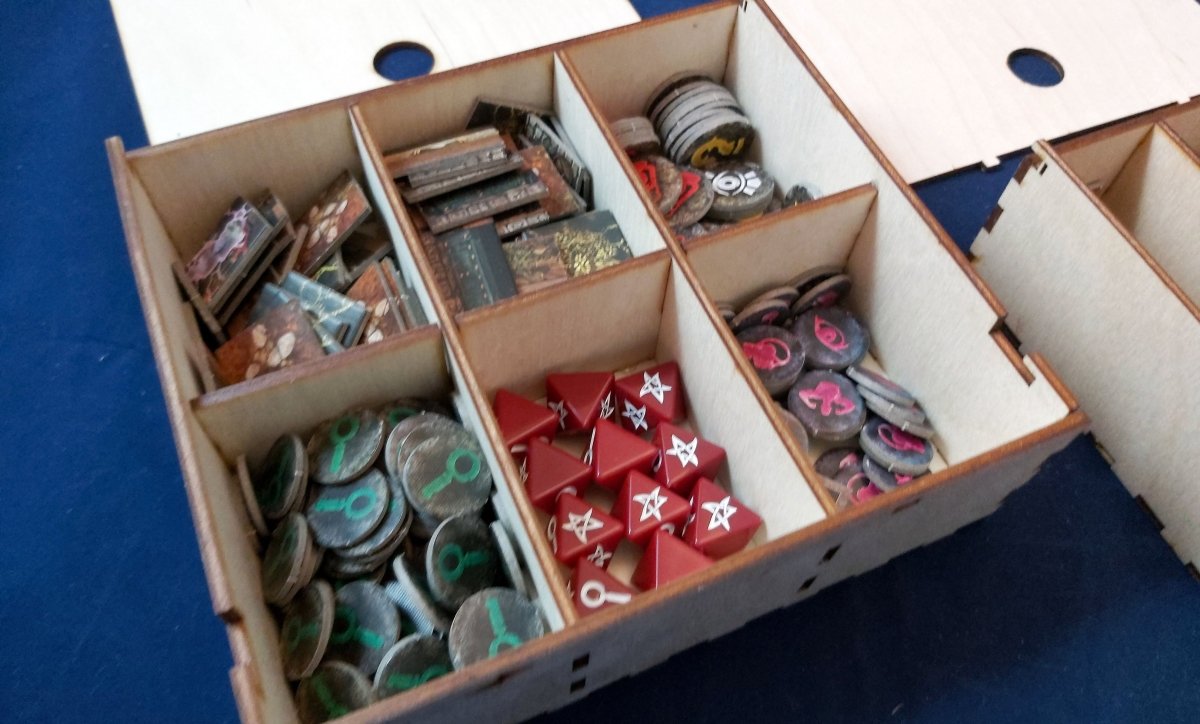 Mansions of Madness (2nd edition) - Kallax Box - Fancy But Functional