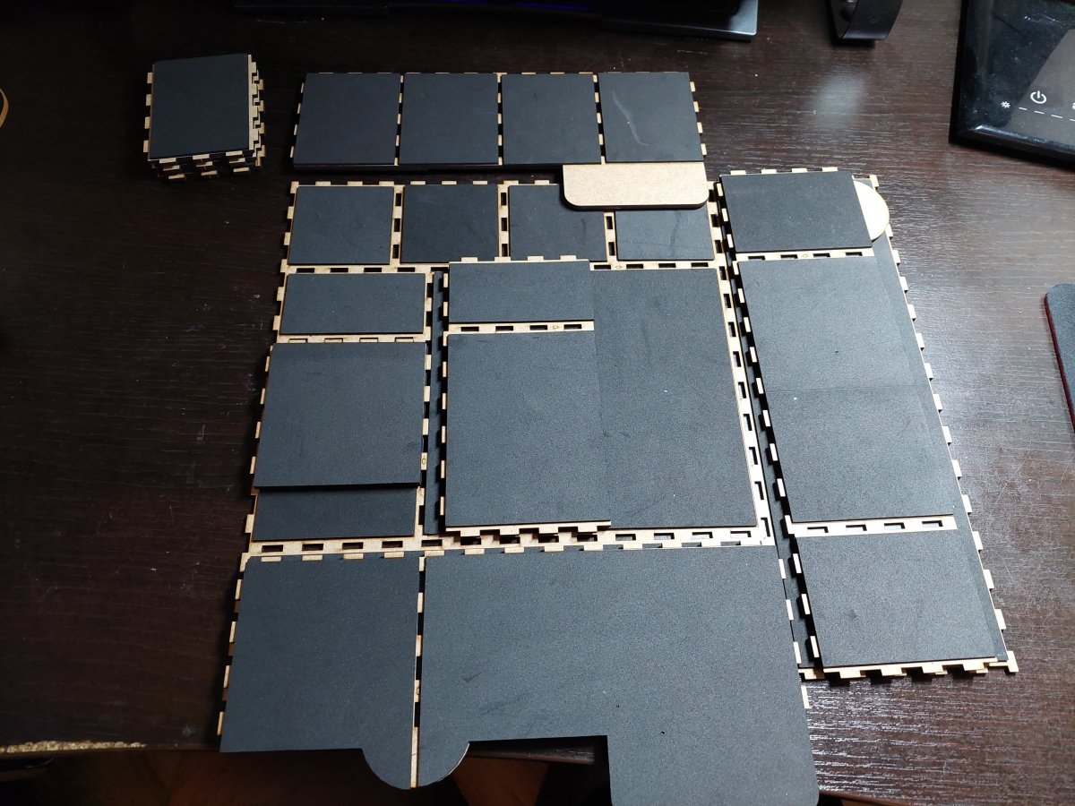 Massive Darkness 2 Roaming Monsters Box - Fancy But Functional